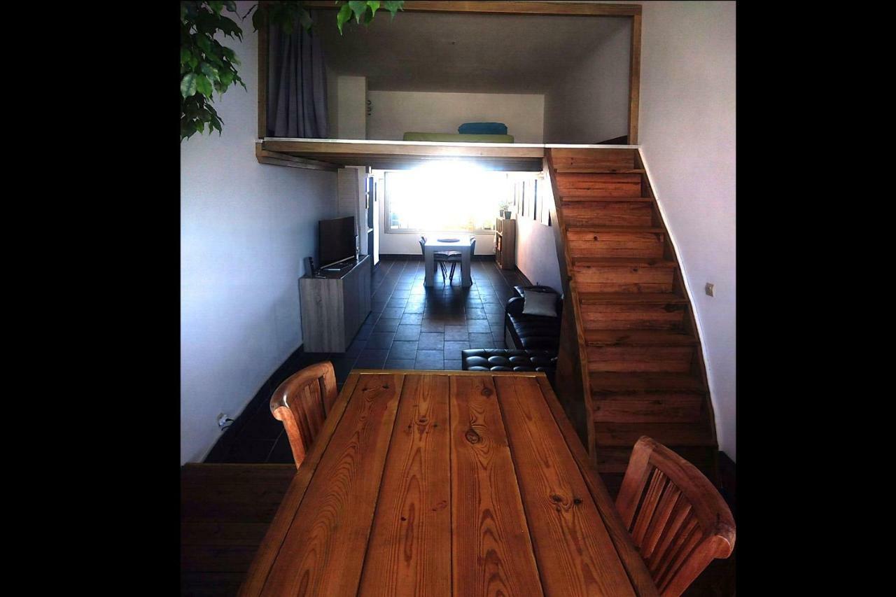 Loft Mezzanine Verriere Avec Vue Apartman Saint-Denis Kültér fotó